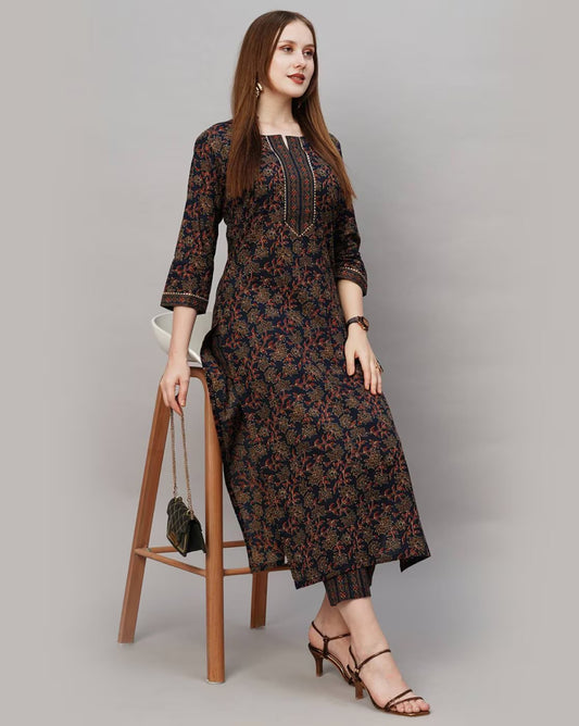 Stunning Printed Kurti With Pant Set